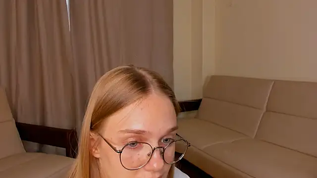 FemMantis webcam