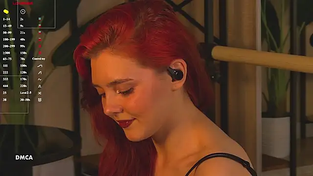 Nora__Ray webcam