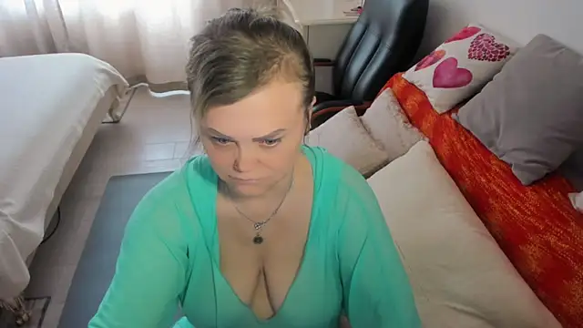 MildMature webcam