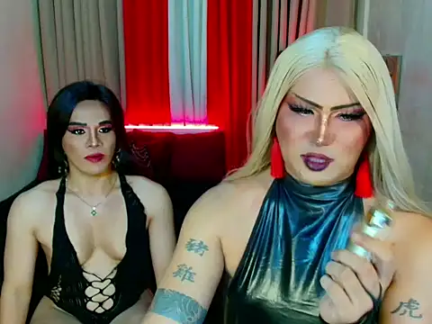 Wildest_Slave_Huntress webcam