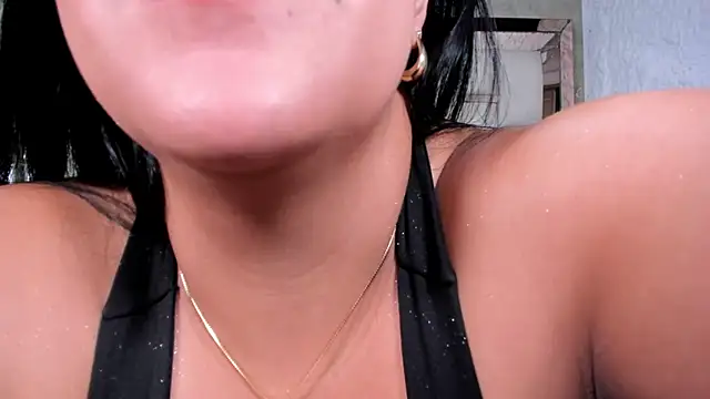katleya_lewiis webcam