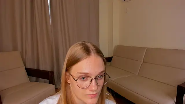 FemMantis webcam