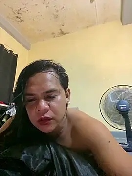 sweetyula live cam on StripChat
