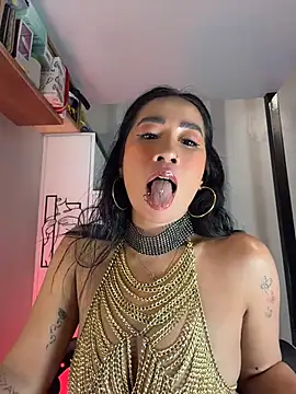 AsianMilfSheryl webcam