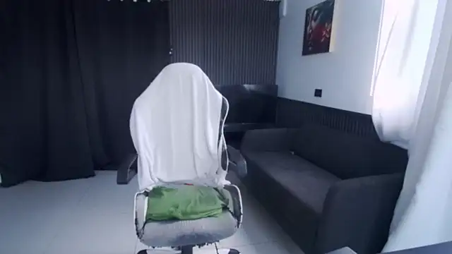 YourHotGreg webcam
