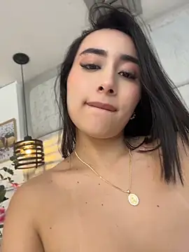 IvonneOwen webcam