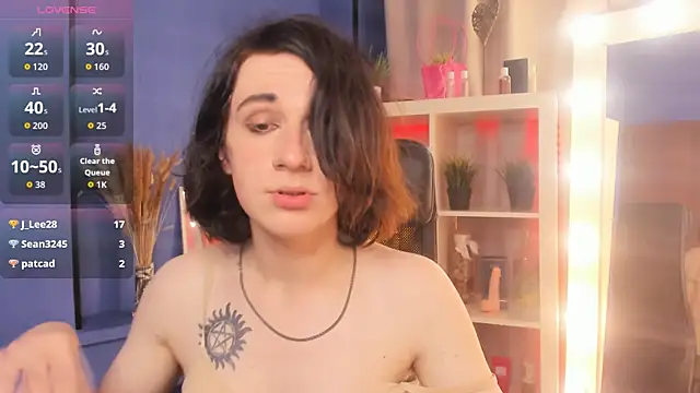 MickeQuinee live sex cam