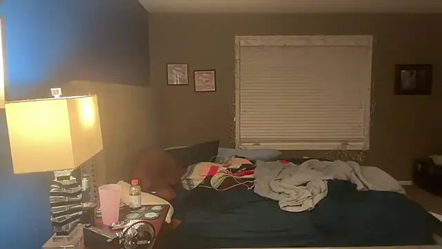 Moroncuckoldloser699 webcam