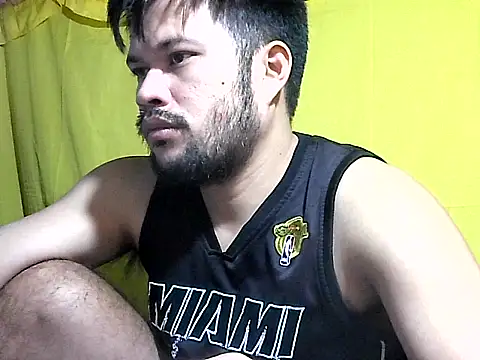 HairyHottestpinoyHandsome webcam