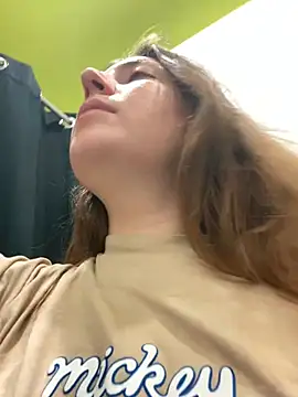 kate_nicepops333221 webcam