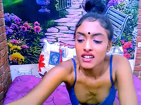 IndianPretty14u2Luv webcam