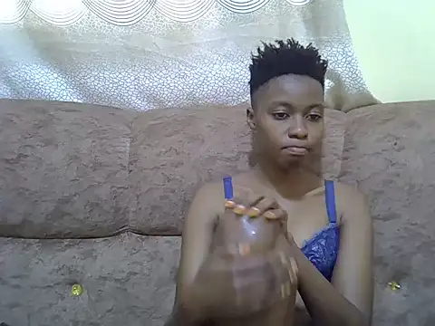 prettyy_joy webcam