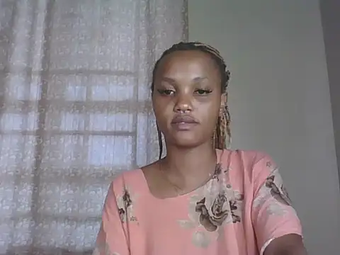 PrettyT5 live cam on StripChat