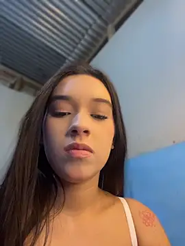 MiaPortmass_ live cam on StripChat