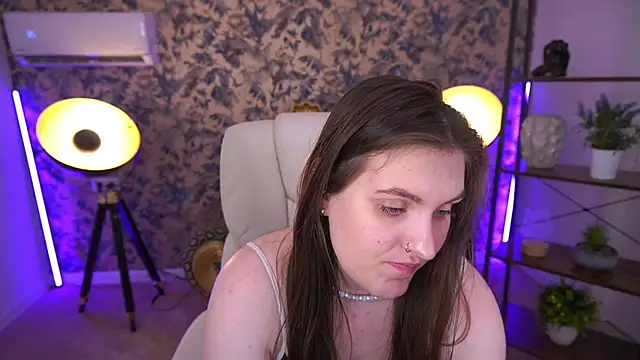 EmmyCharmm webcam