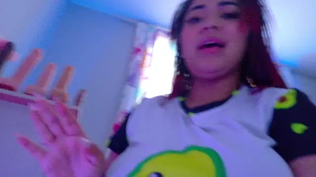 NicolleTaylor webcam