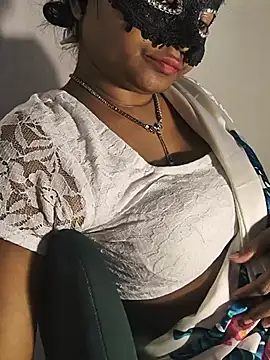 DIRTYSECRET_QUEEN_07 webcam