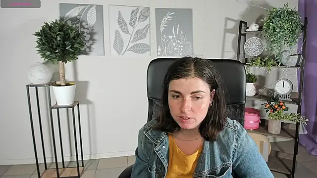 MartaEdams webcam
