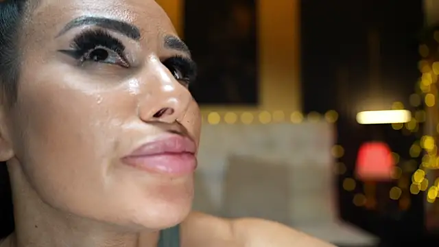 KatiaDivine webcam