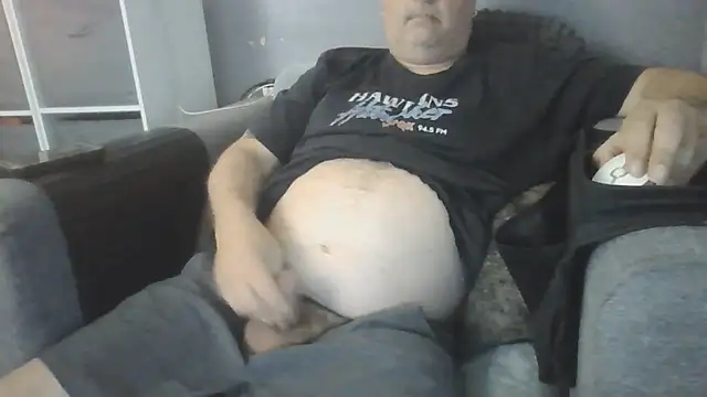 Naturistmale45 live cam on StripChat