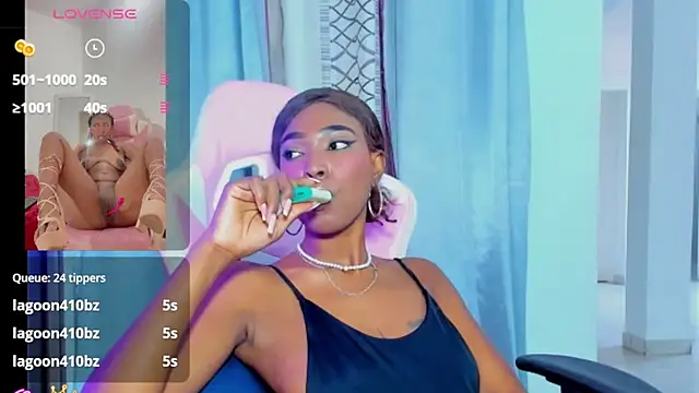 myblackdoope webcam