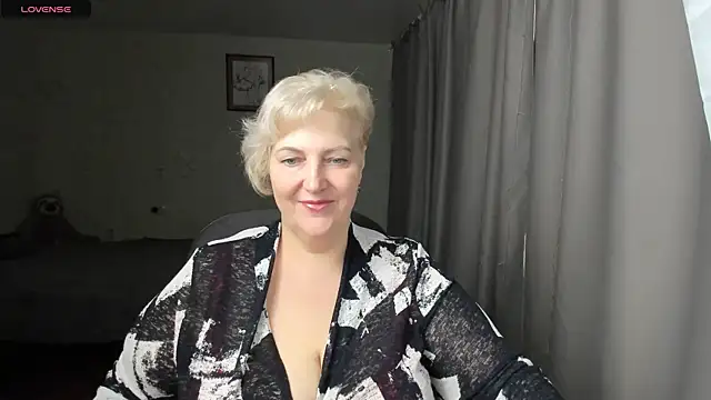 Mary-Leee webcam