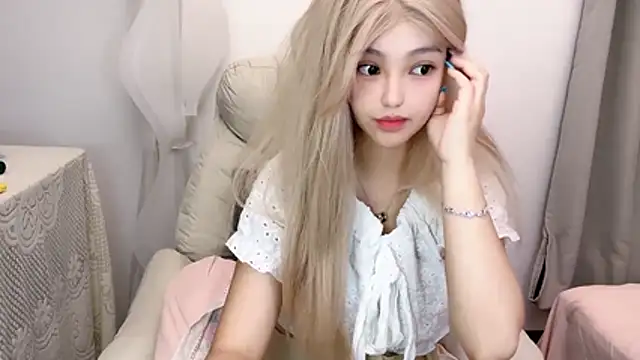 jiangjiang2005 live cam on StripChat
