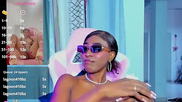 myblackdoope webcam