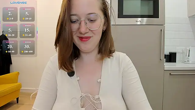 Charmy_Gracy webcam