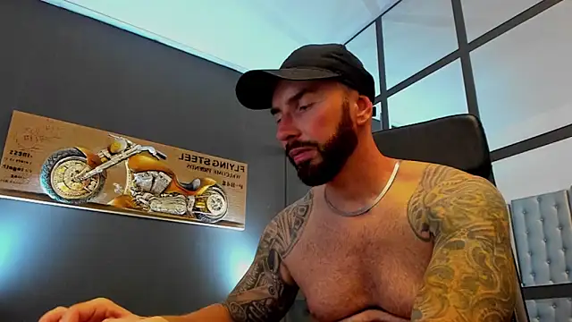 AronGrant webcam