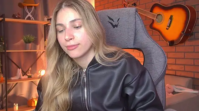 EllieCutes webcam