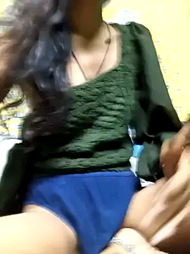 Gud_girl_Nilu webcam
