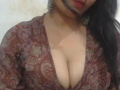 POOJA_199 webcam