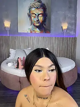 Saracooper__ webcam