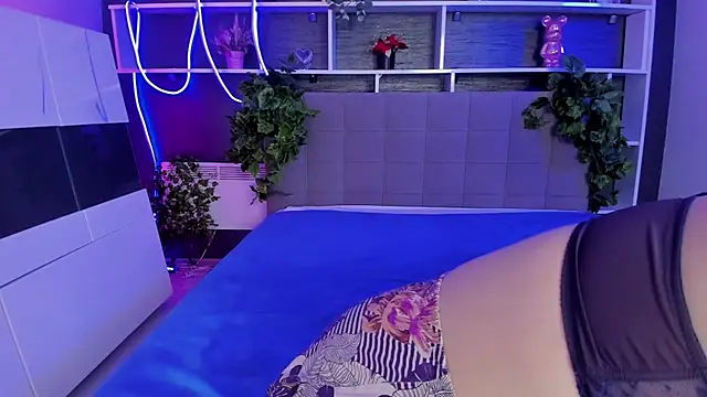 StephieRousee webcam