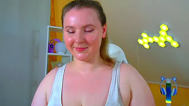 MelodyMoores webcam