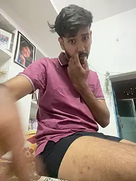 Theguyat12am webcam
