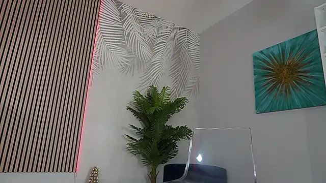 AnneliseBliss webcam