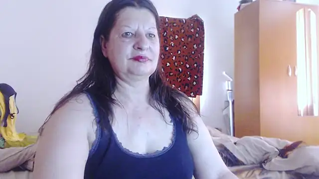 ExtasyMature live cam on StripChat