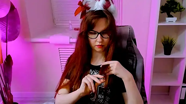 CarolGiggly webcam