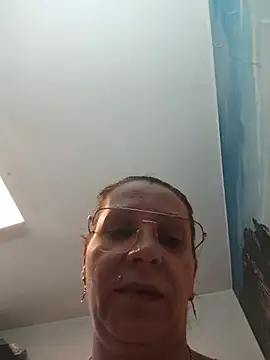 SugarDiamonds live cam on StripChat
