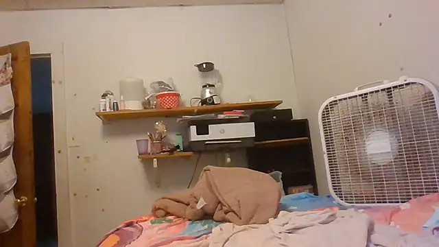 starlight1983 live cam on StripChat