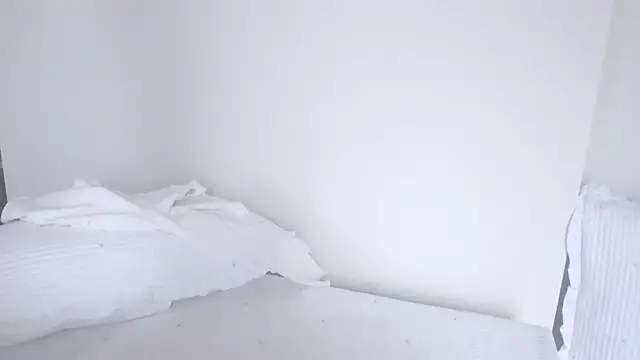 KimiKartman webcam