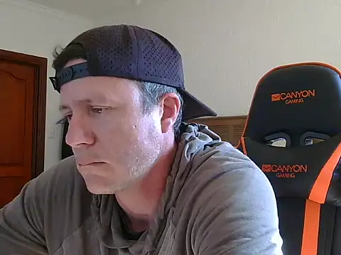 TroyDieselXXX webcam