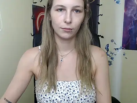 StrangerGi webcam