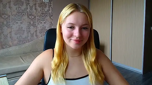 Milka_kiss_ webcam