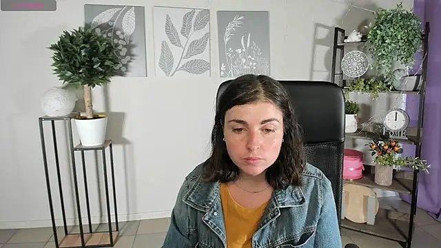 MartaEdams webcam