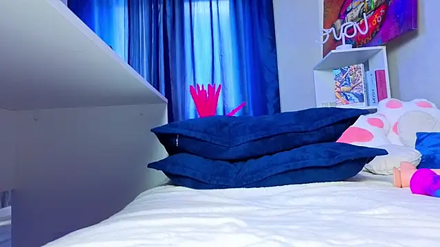 LilyIrons webcam