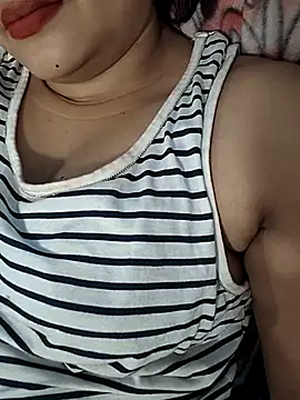 Cute_Ayushii webcam