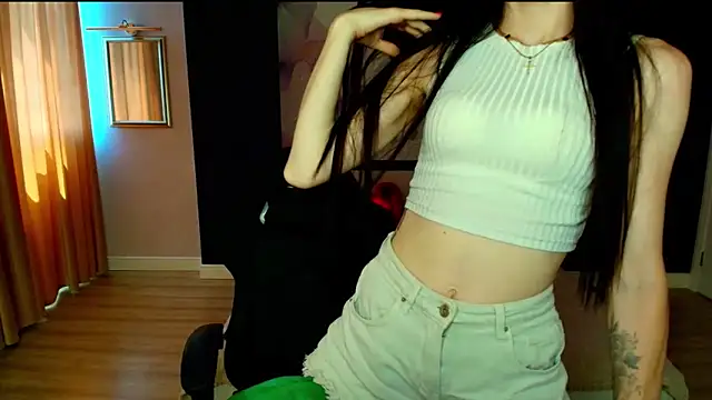 NoirDiva webcam